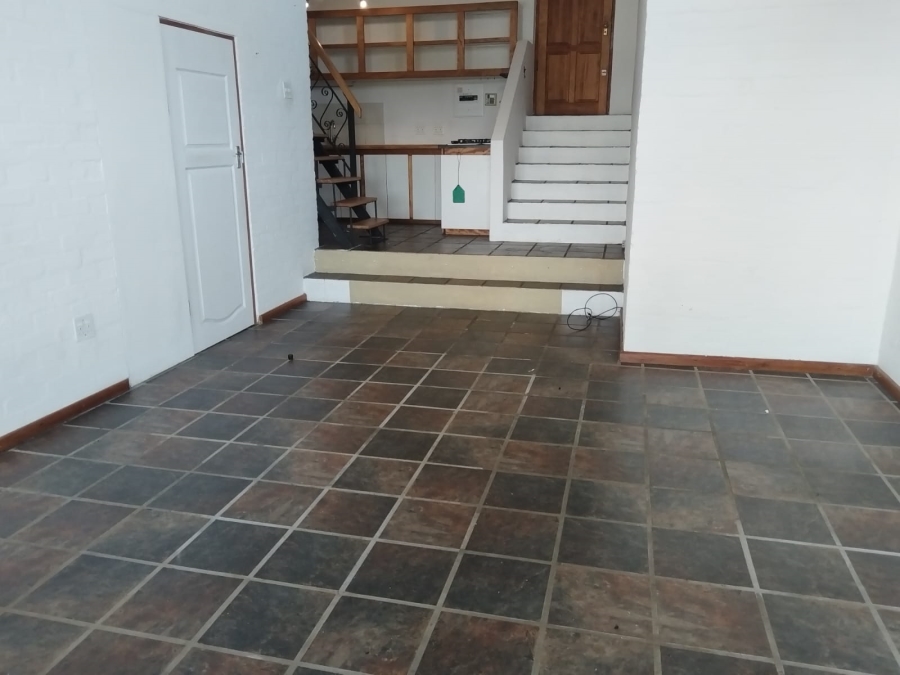 To Let 1 Bedroom Property for Rent in San Michel Western Cape